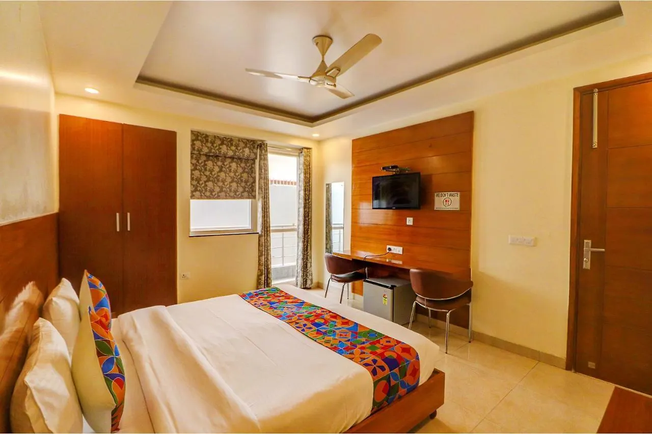 The Aroma Residency-Sector 47Corporate Family Friendly Gurugram City View Gurgaon India