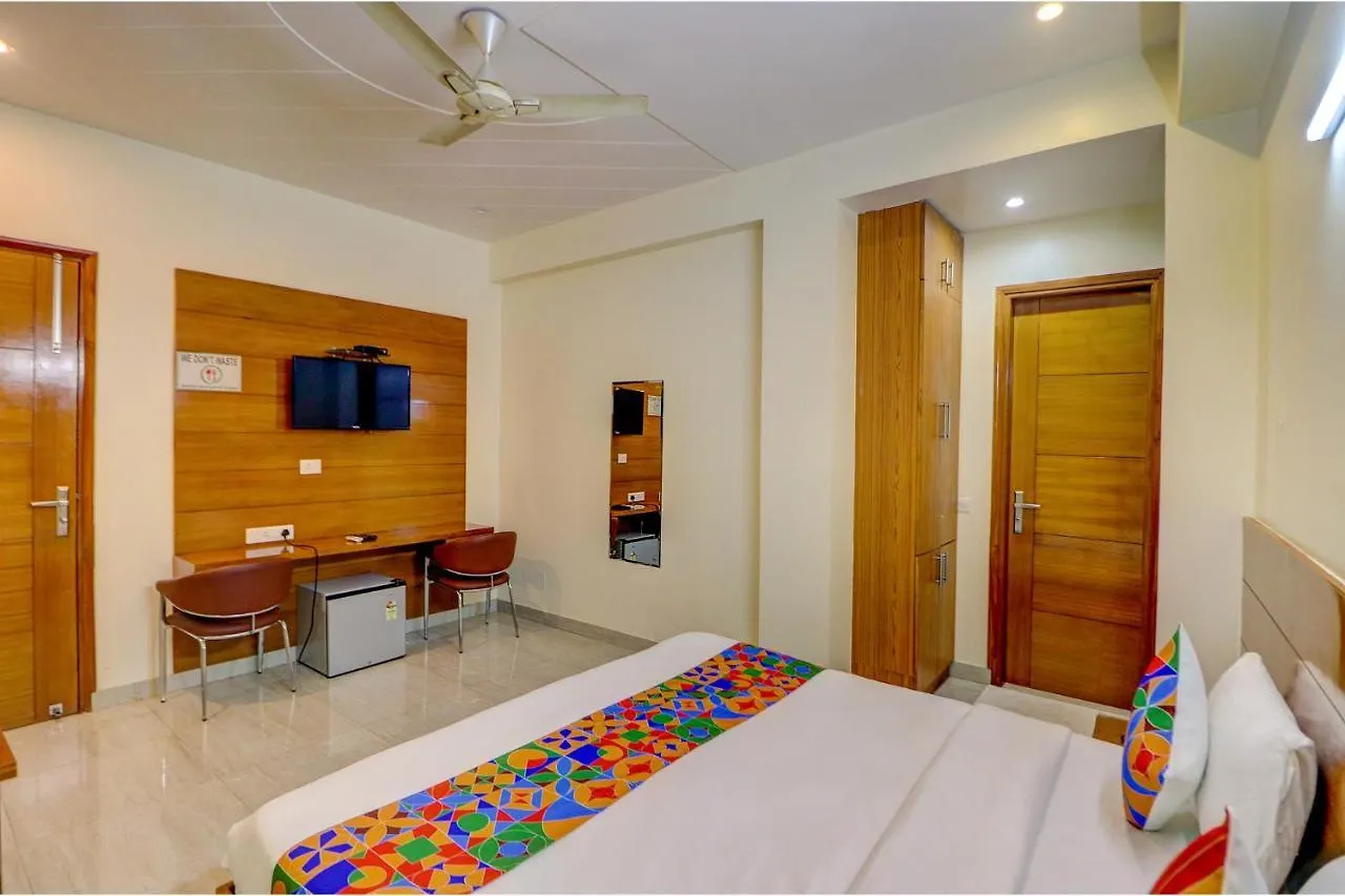 The Aroma Residency-Sector 47Corporate Family Friendly Gurugram City View Gurgaon